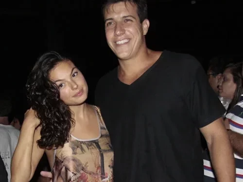 Conheça os famosos que romperam pouco antes de subir ao altar - imagem 34277