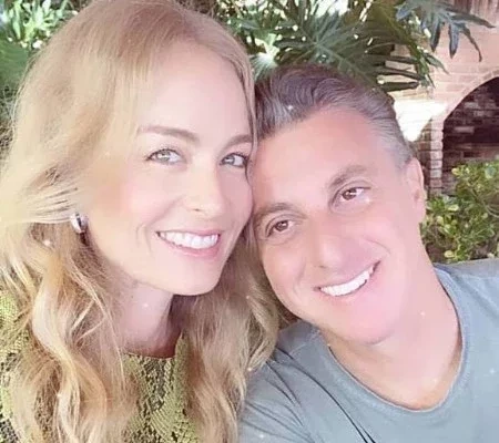 Veja as celebridades que já deram detalhes de sexo com outros famosos