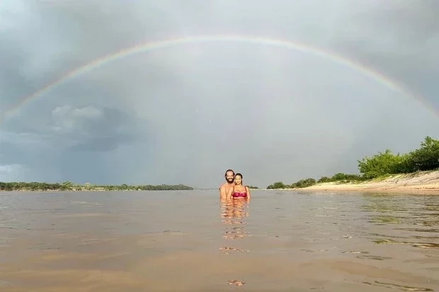 Lais Ribeiro toma banho no Rio Parnaíba em sua terra natal no Piauí - imagem 34467