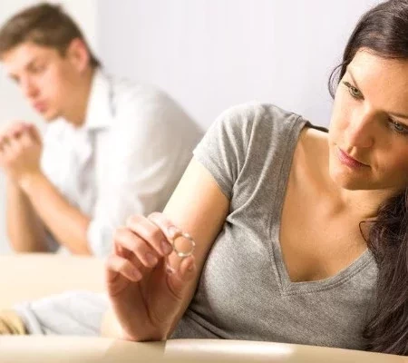 Descubra os 3 signos do zodíaco que não demonstram amar ninguém