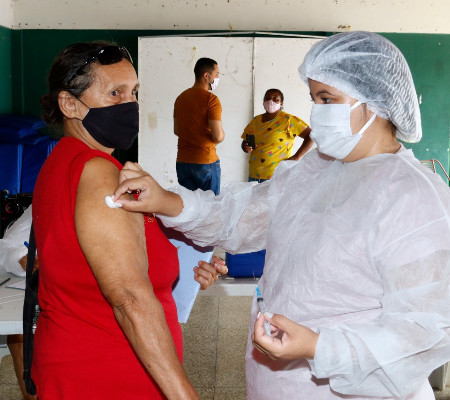 Água Branca já vacinou 12,76% da população contra a covid-19 