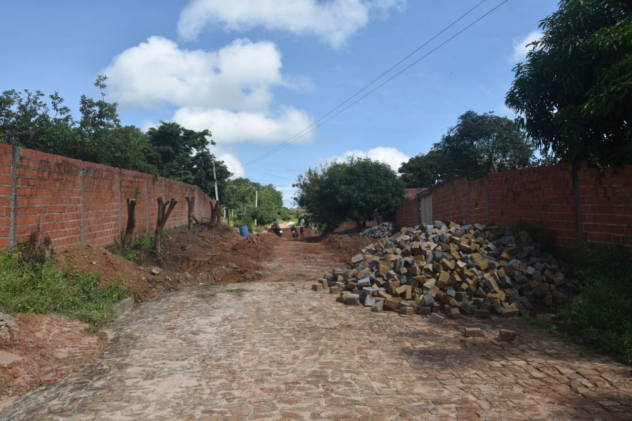 Obras em Monsenhor Gil parceria legislativo com executivo - Imagem 12