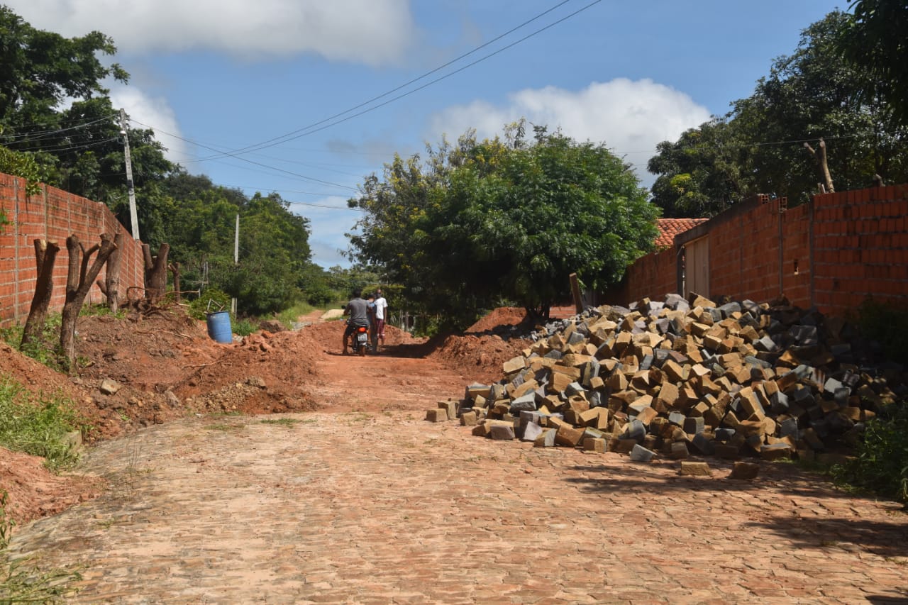 Obras em Monsenhor Gil parceria legislativo com executivo - Imagem 11