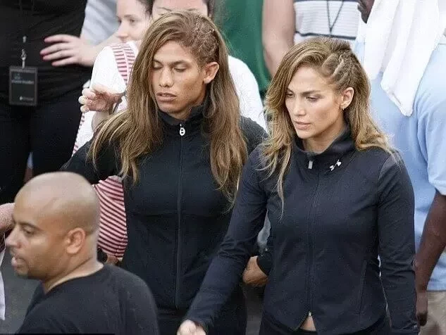 J-Lo e seu dublê masculino
