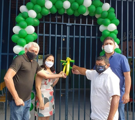 Prefeito recupera escola na zona rural      