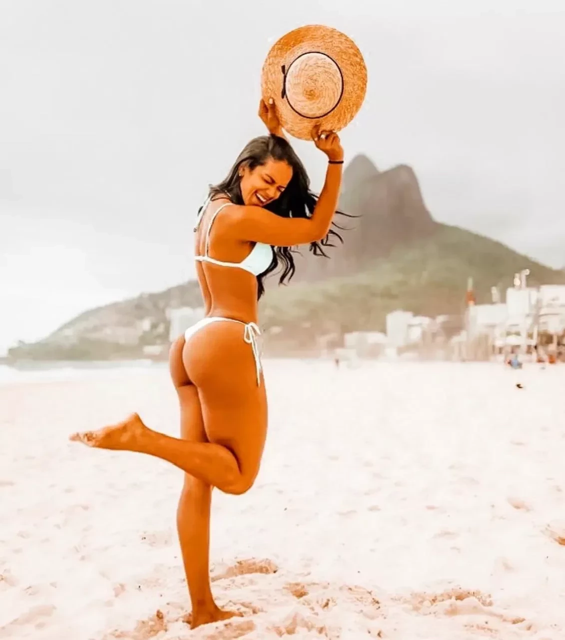 Stefhania Fernandes. Crédito: Instagram.