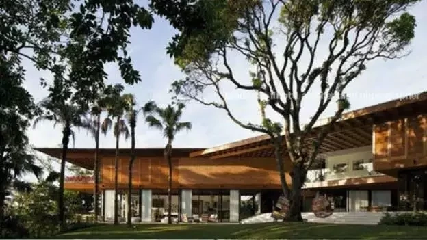 Confira como são 10 mansões luxuosas de famosos - imagem 37654