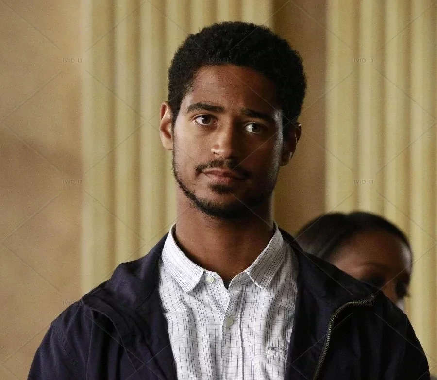  Alfred Enoch