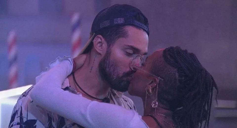 Relembre os beijos mais marcantes do BBB 21. Veja fotos! - imagem 38183