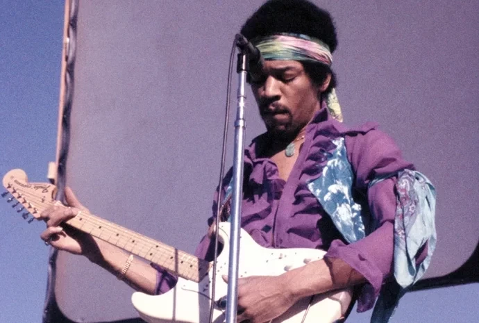 Clube dos 27: Relembre os famosos que morreram aos 27 anos - imagem 35884