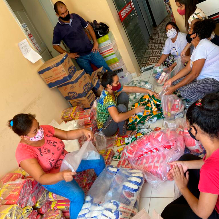 SME de Joaquim Pires entrega kit de alimentação escolar - Imagem 3