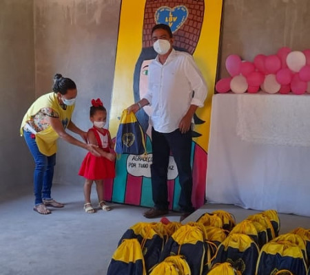 Prefeito participa de ação em prol das crianças e adolescentes 