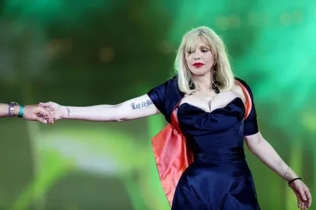 Veja 7 famosos que têm autismo e você nem imaginava - imagem 40050