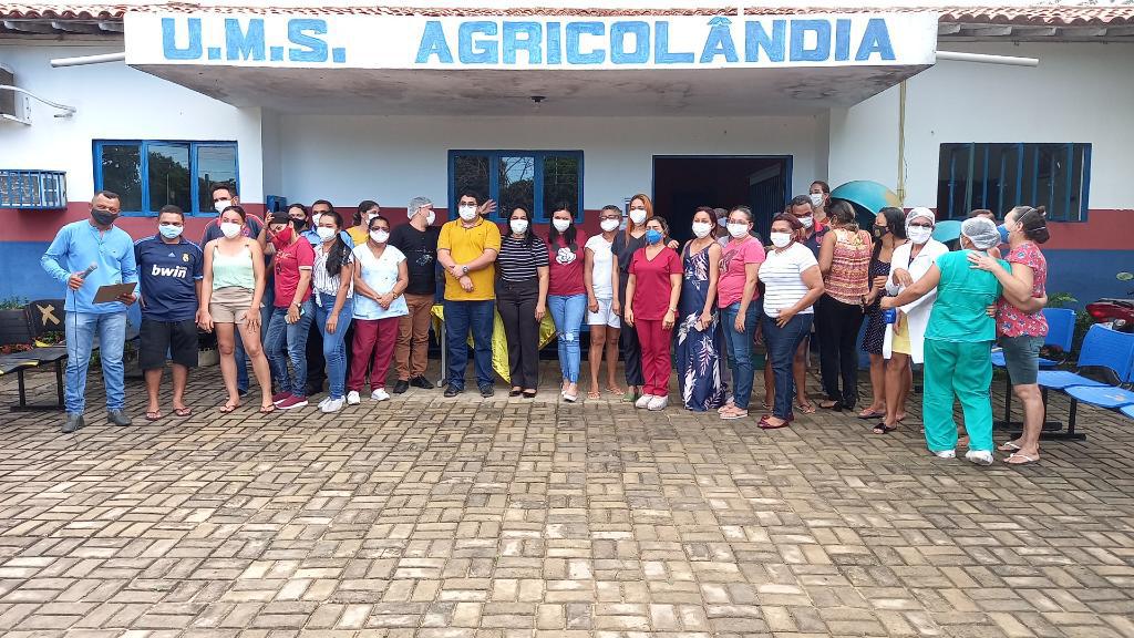 Prefeito Ítalo fez Homenagem aos Funcionários da Unidade Mista de Saúde  - Imagem 4