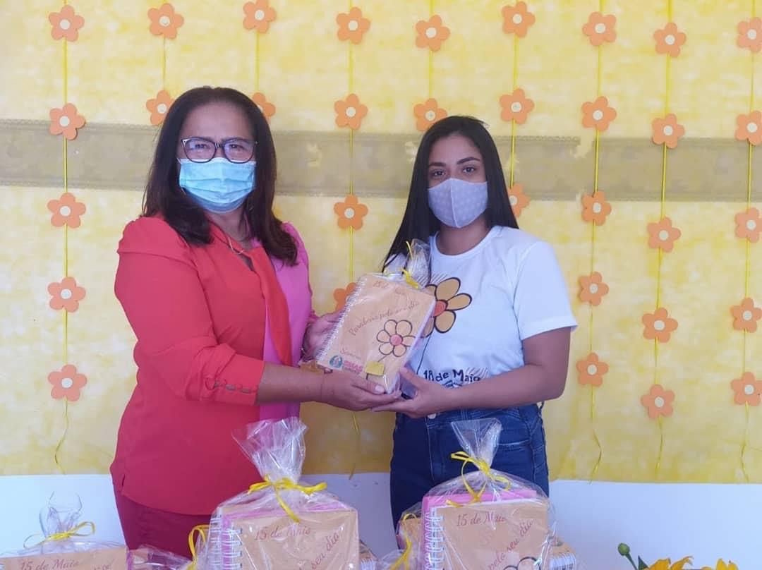 Prefeitura de Pimenteiras- PI faz homenagem ao dia do Assistente Social - Imagem 8