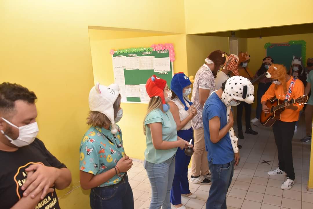 Hospital de Monsenhor Gil recebe Grupo Clowns, um momento de descontração - Imagem 9