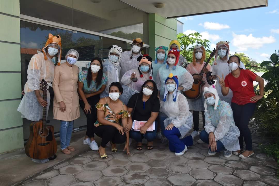 Hospital de Monsenhor Gil recebe Grupo Clowns, um momento de descontração - Imagem 18