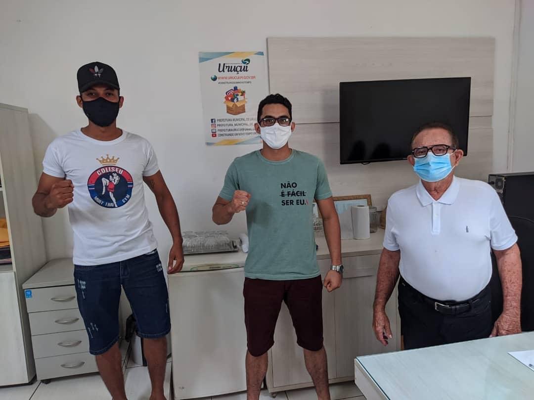 Prefeitura de Uruçuí apoia atletas de Muay Thai - Imagem 1