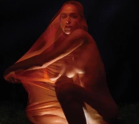 Bruna Marquezine posa de topless para ensaio e leva web à loucura; fotos