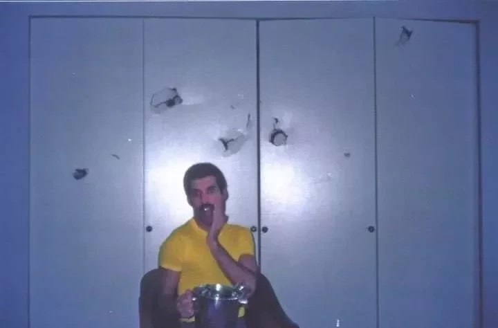 Freddie Mercury. Crédito: Reprodução/Facebook.