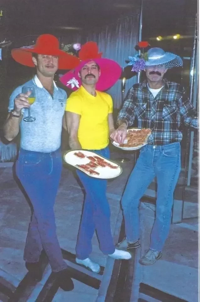 Freddie Mercury. Crédito: Reprodução/Facebook.