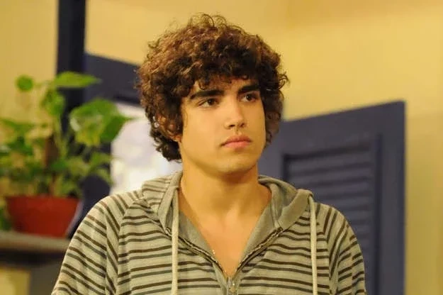 Relembre 9 atores revelados em Malhação e veja como eles eram na época