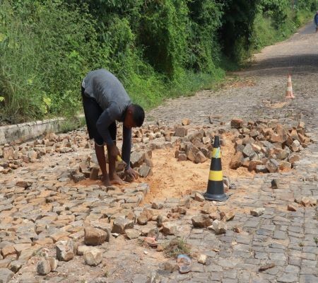 PML está realizando reforma da Ladeira da Praça do Terreirão