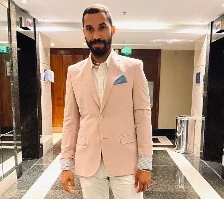 Novo apartamento de 'Gil do Vigor' tem piscina e vista para o mar; fotos