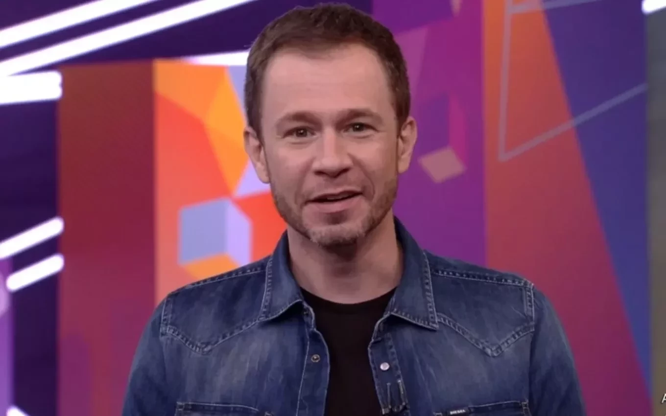 Todos seguem Leifert