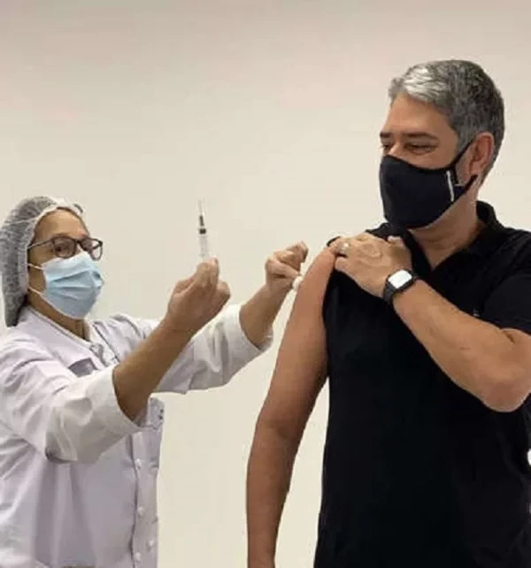 Veja famosos que já tomaram a vacina contra a Covid-19 - imagem 42695