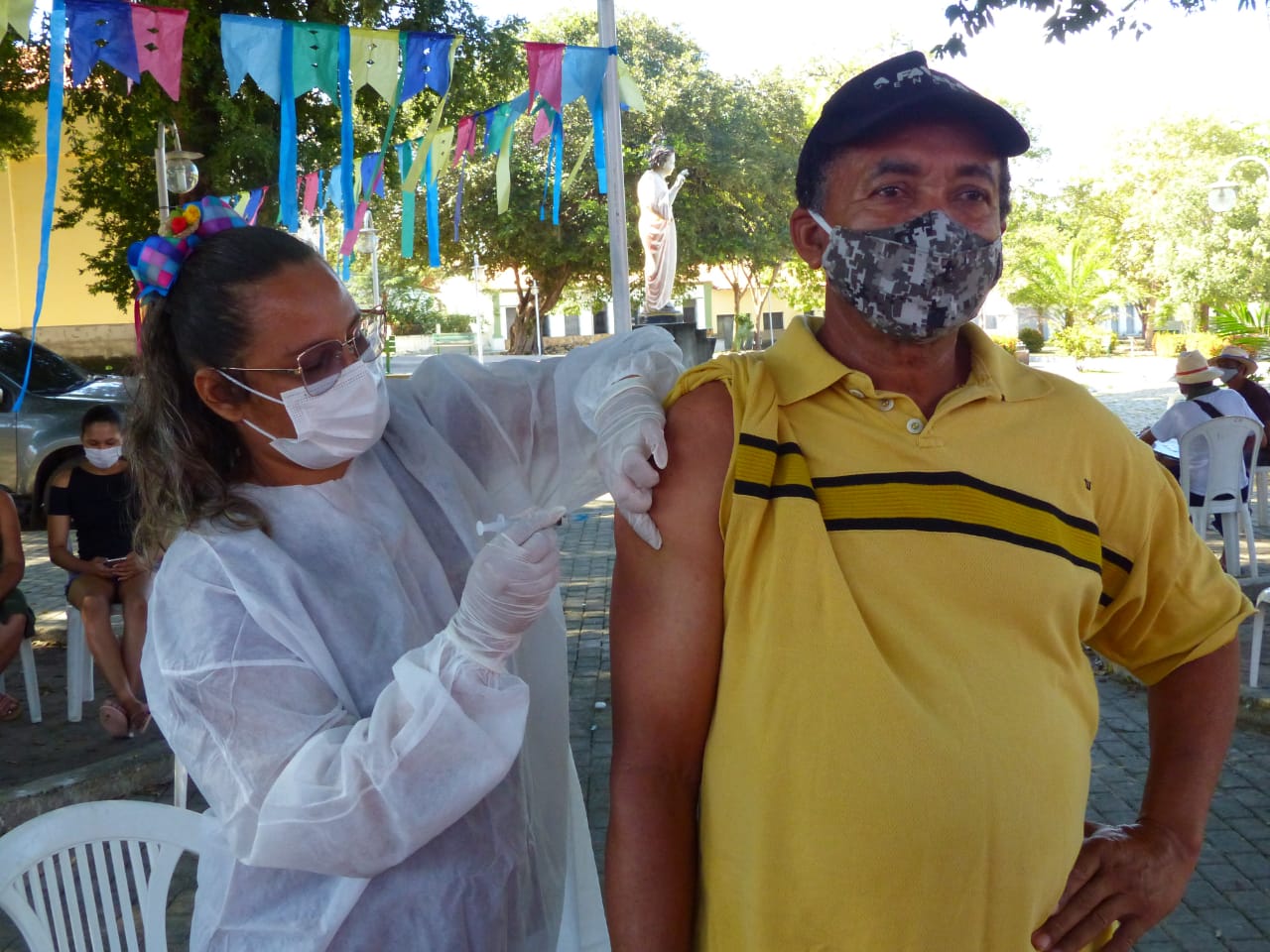 Arraiá da vacinação contra a Covid-19 em Monsenhor Gil - Imagem 6