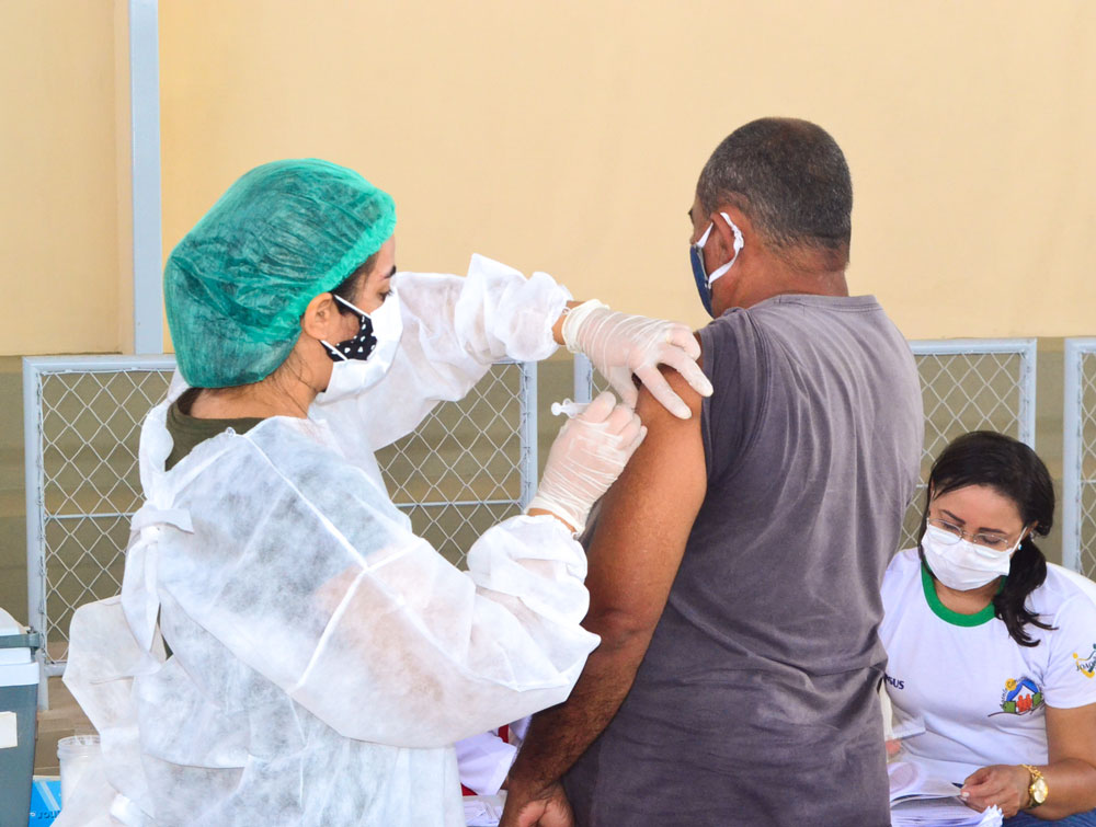 Joaquim Pires inicia imunização do público entre 55 a 59 anos - Imagem 18