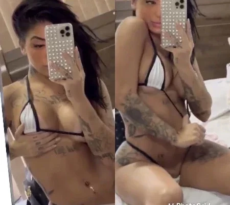 Vaza vídeo picante de MC Mirella na cama toda sexy com biquíni minúsculo