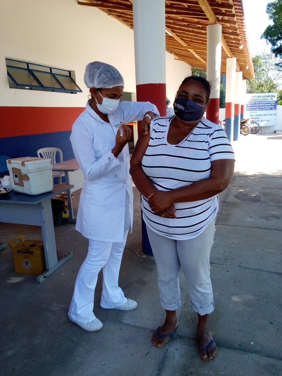 Saúde de Agricolândia iniciou a vacina dos professores contra COVID-19 - Imagem 1