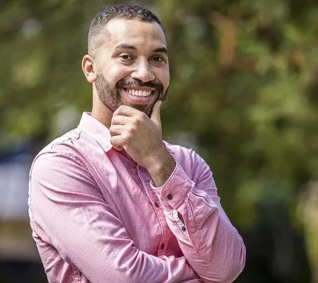 Em alta! Saiba quanto é o salário do ex-BBB Gil do Vigor na Rede Globo