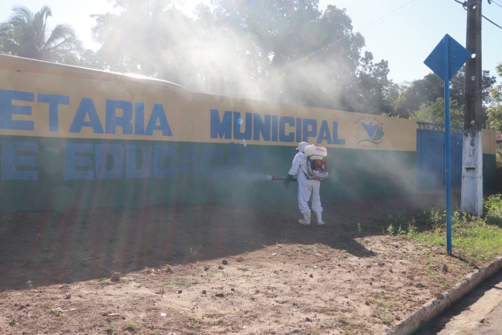 Prefeitura de Lagoinha realizou Sanitização na Cidade contra o COVID-19 - Imagem 4