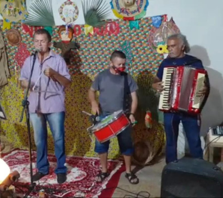 Acompanhe São João da Pascom da Paróquia de  Santa Luzia