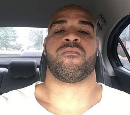 Em carta aberta, Adriano repassa carreira e dificuldades em sua trajetória