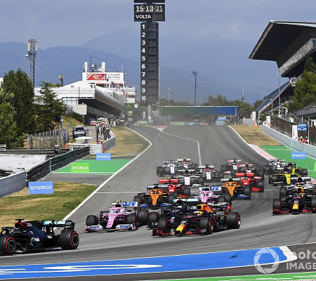 Verstappen ultrapassa Hamilton na penúltima volta e vence GP da França