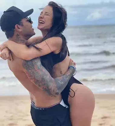 O amor é brega? Confira os momentos mais fofos de Tierry e Gabi Martins  - imagem 43691