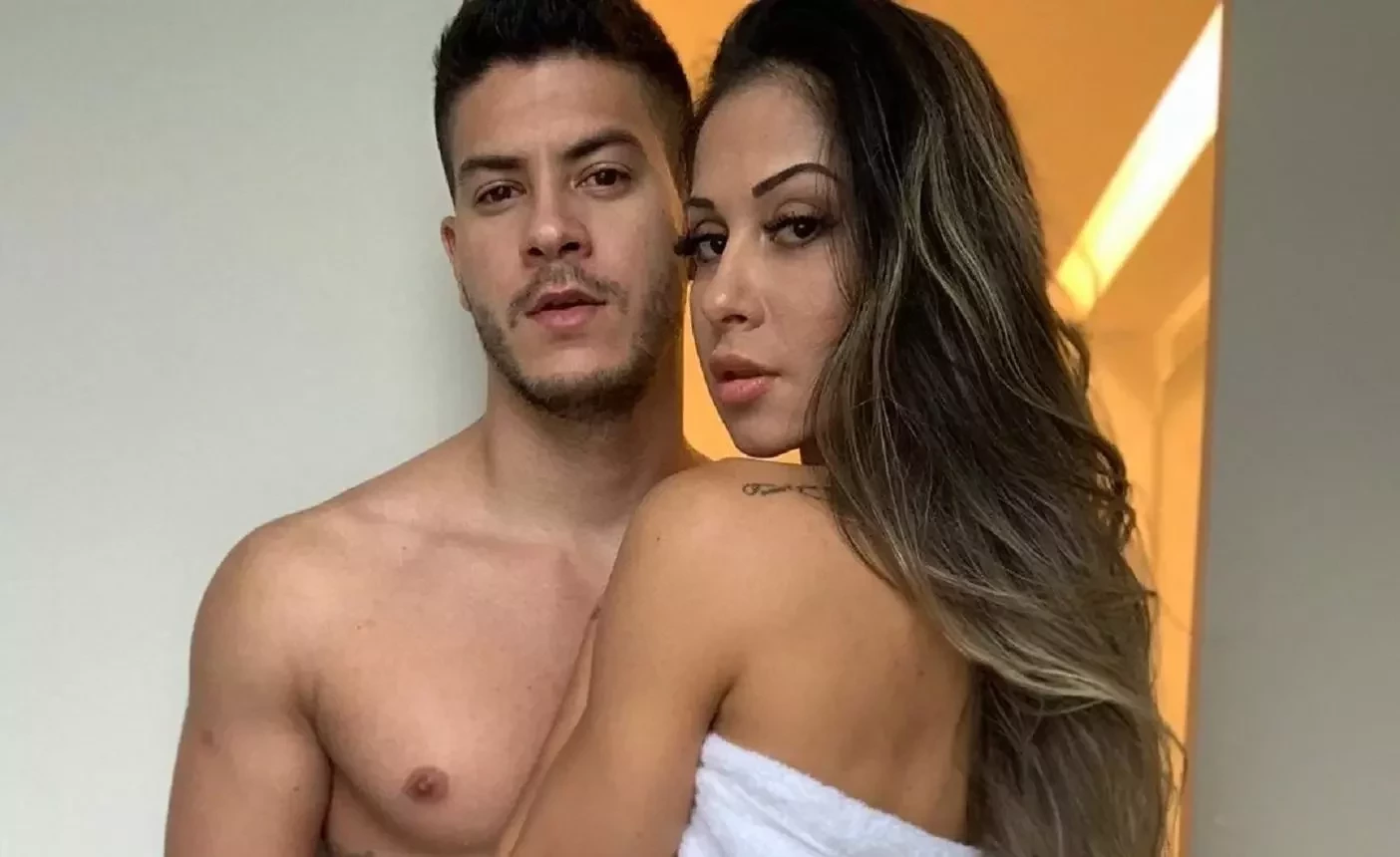  Mayra Cardi e Arthur Aguiar