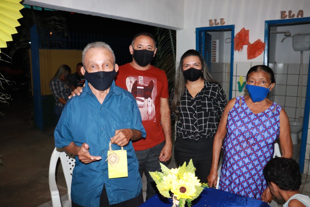 Evento para Apresentar Equipe do CRAS para o Grupo de Idosos em Lagoinha  - Imagem 7