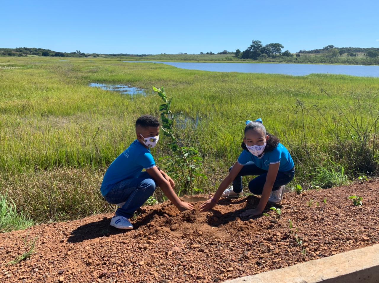 Prefeito Luciano participa de  ação ambiental em Hugo Napoleão - Imagem 10
