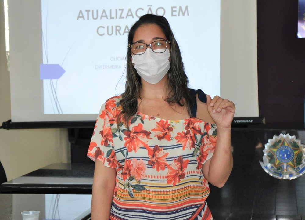 Prefeitura de Hugo Napoleão realiza mini curso de atualização de curativos - Imagem 3