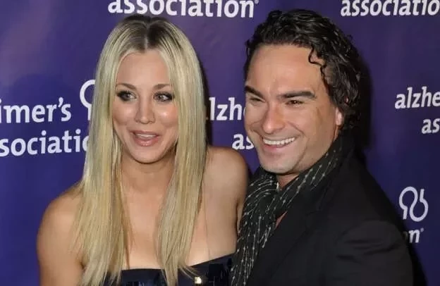 5 – Kaley Cuoco e Johnny Galecki