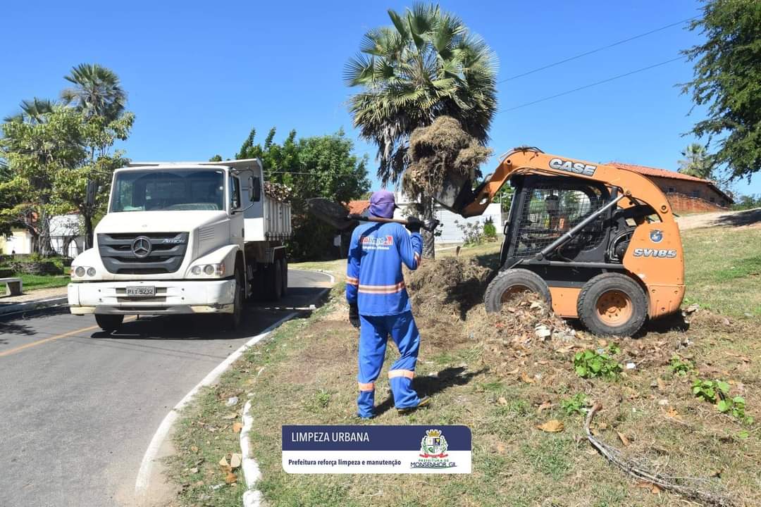 Prefeitura de Monsenhor Gil fazendo reforço na limpeza pública - Imagem 1