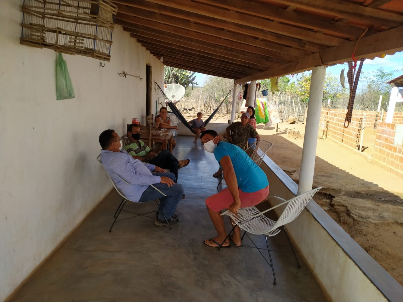 Prefeito Miguel Rodrigues acompanha recuperação de estrada vicinal  - Imagem 4