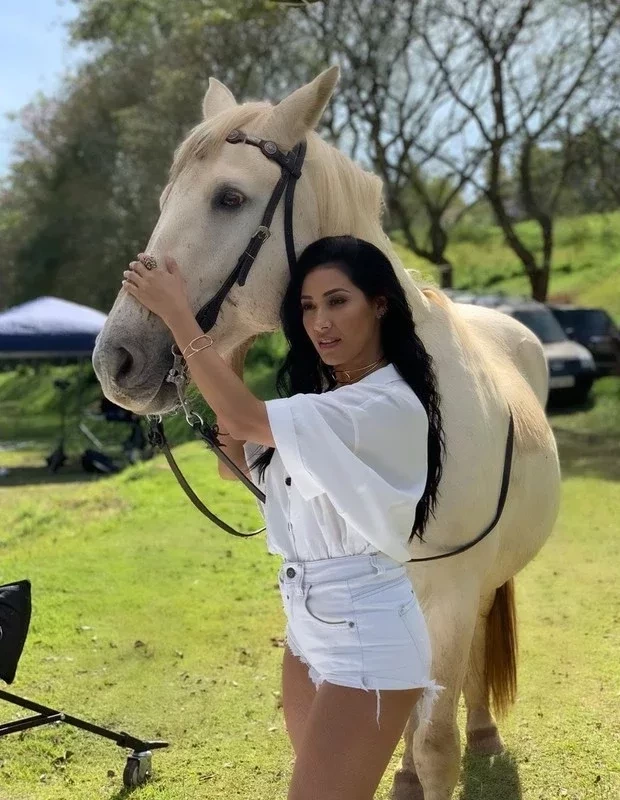 Conheça a fazenda milionária de Simone e Simaria em fotos de tirar o fôlego - imagem 45507