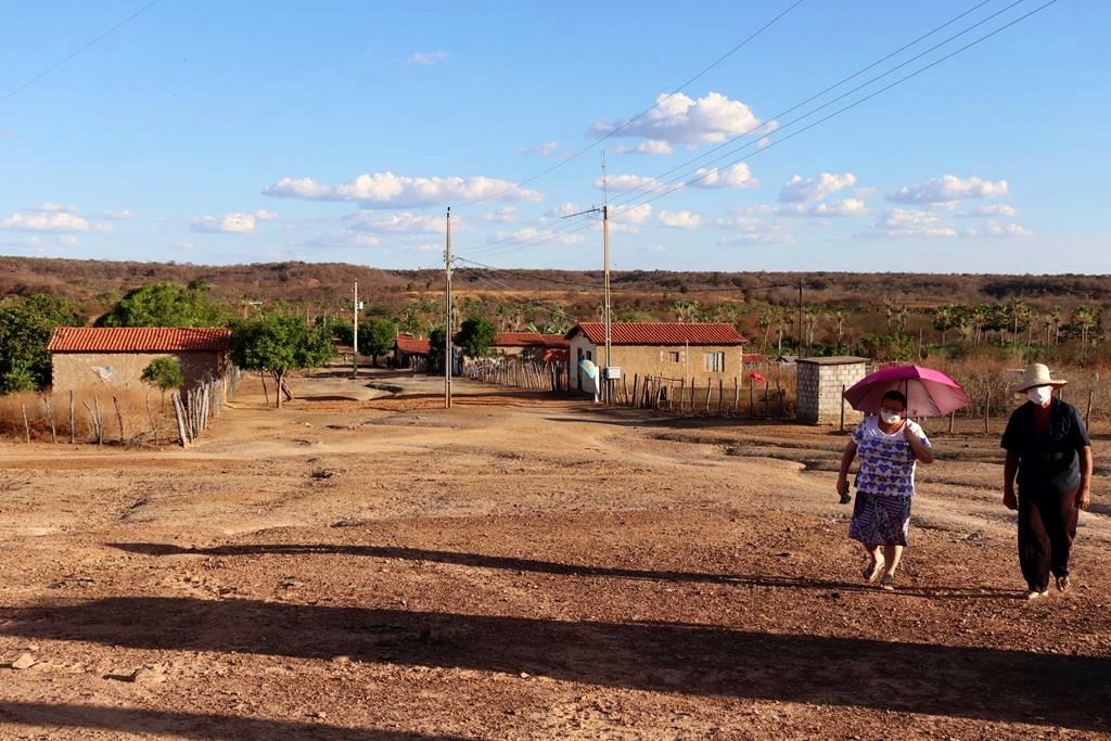 Prefeitura de Valença entrega estrada prometida a mais de 20 anos - Imagem 12