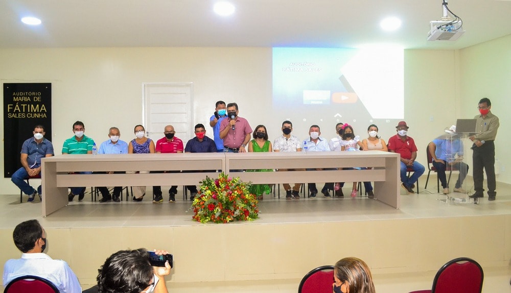 Prefeito Genival Bezerra inaugura Auditório Fátima Sales - Imagem 6